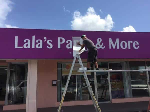 Signs in one day store banner lala's sign